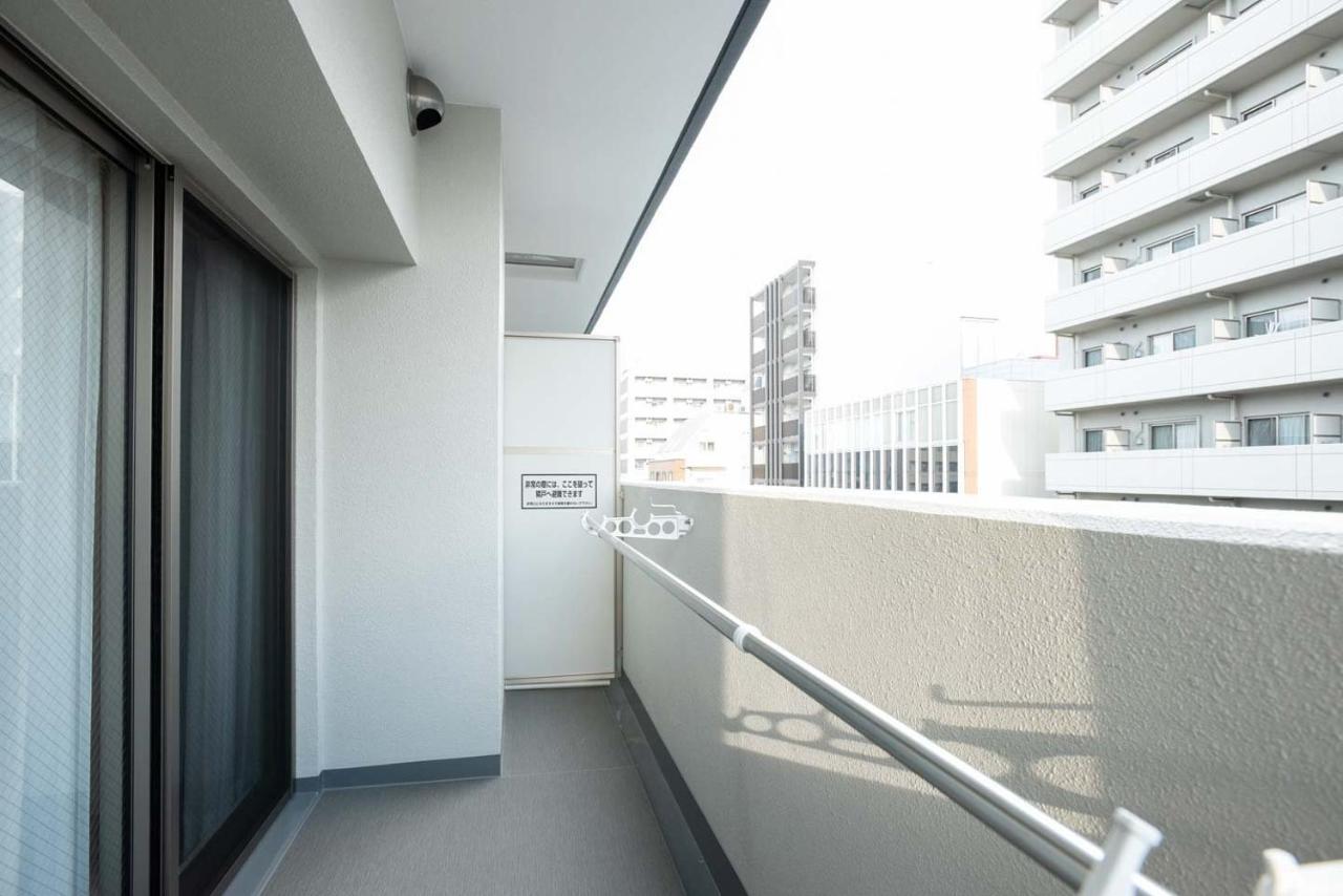 Art Shin-osaka West * Ōsaka