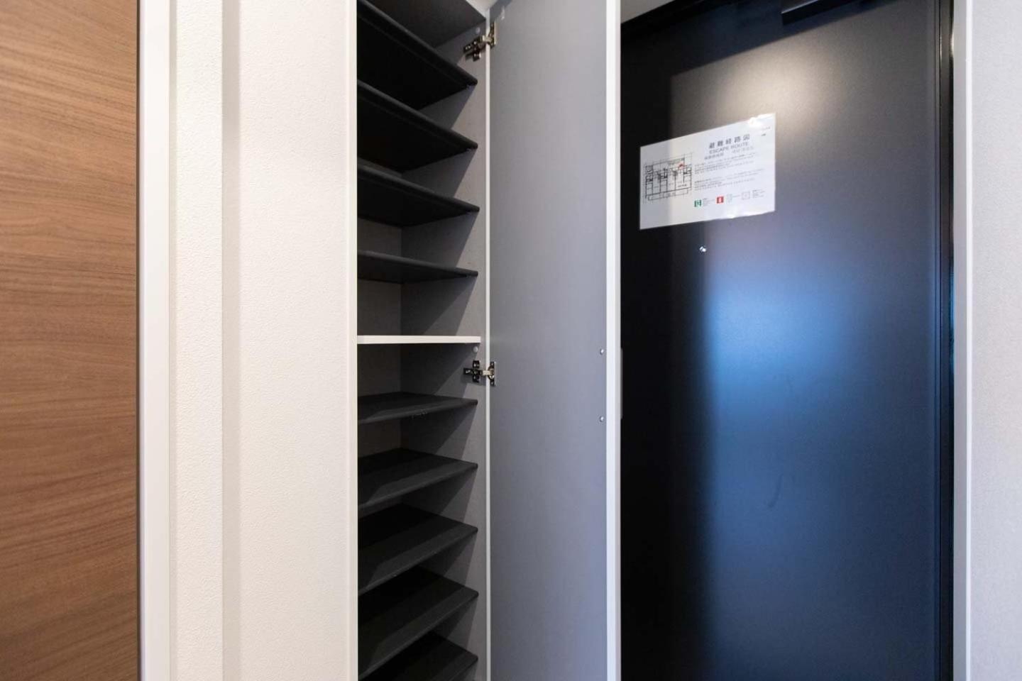 Art Shin-osaka West Appartement *
